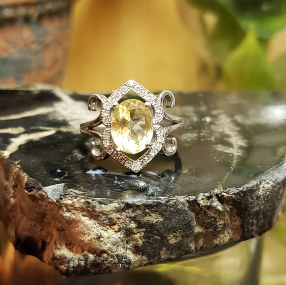 unique Citrine cz ring - Picture 4 of 8